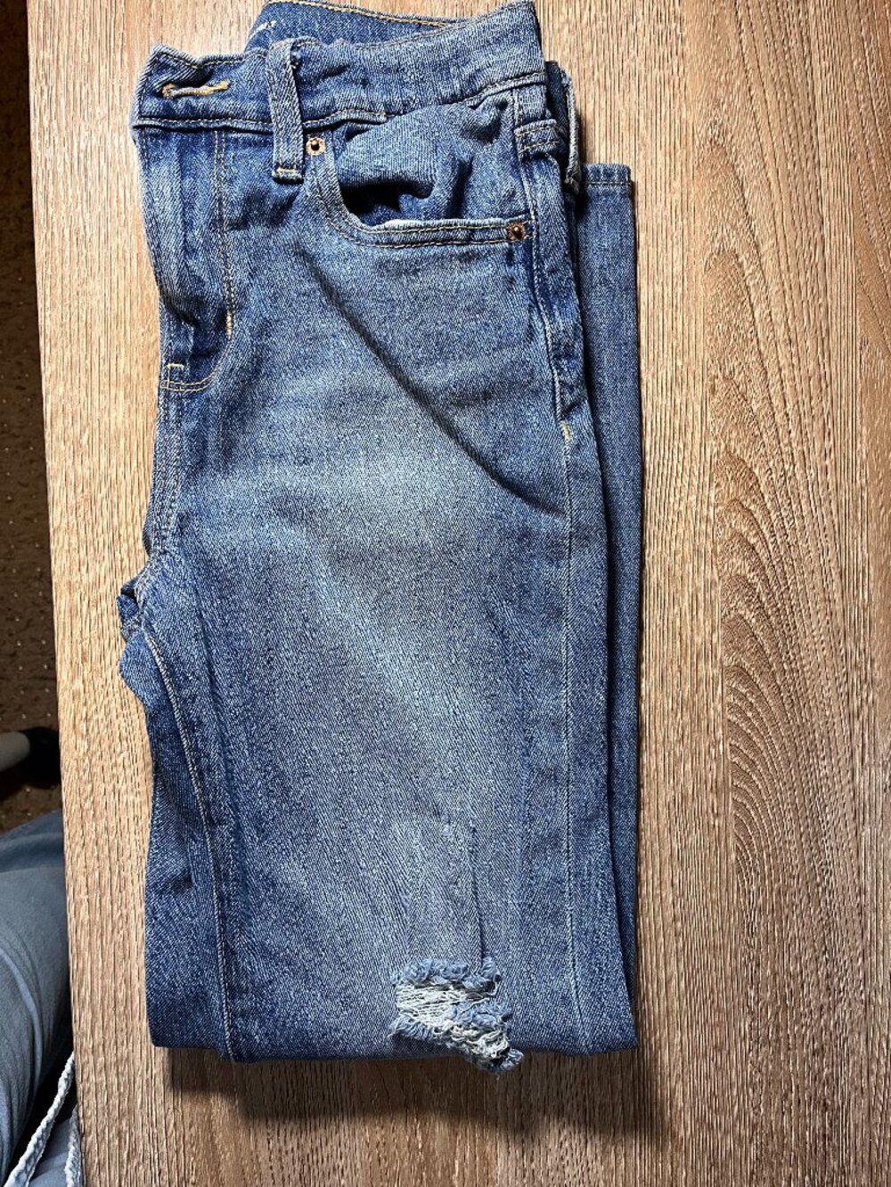 Old Navy Boys '90s Straight Distressed Jeans - Size 14 - Adjustable Waist